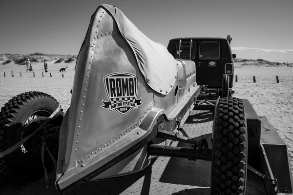 Quels sont les impacts des nouvelles technologies de phares laser sur la sécurité routière en zones rurales?